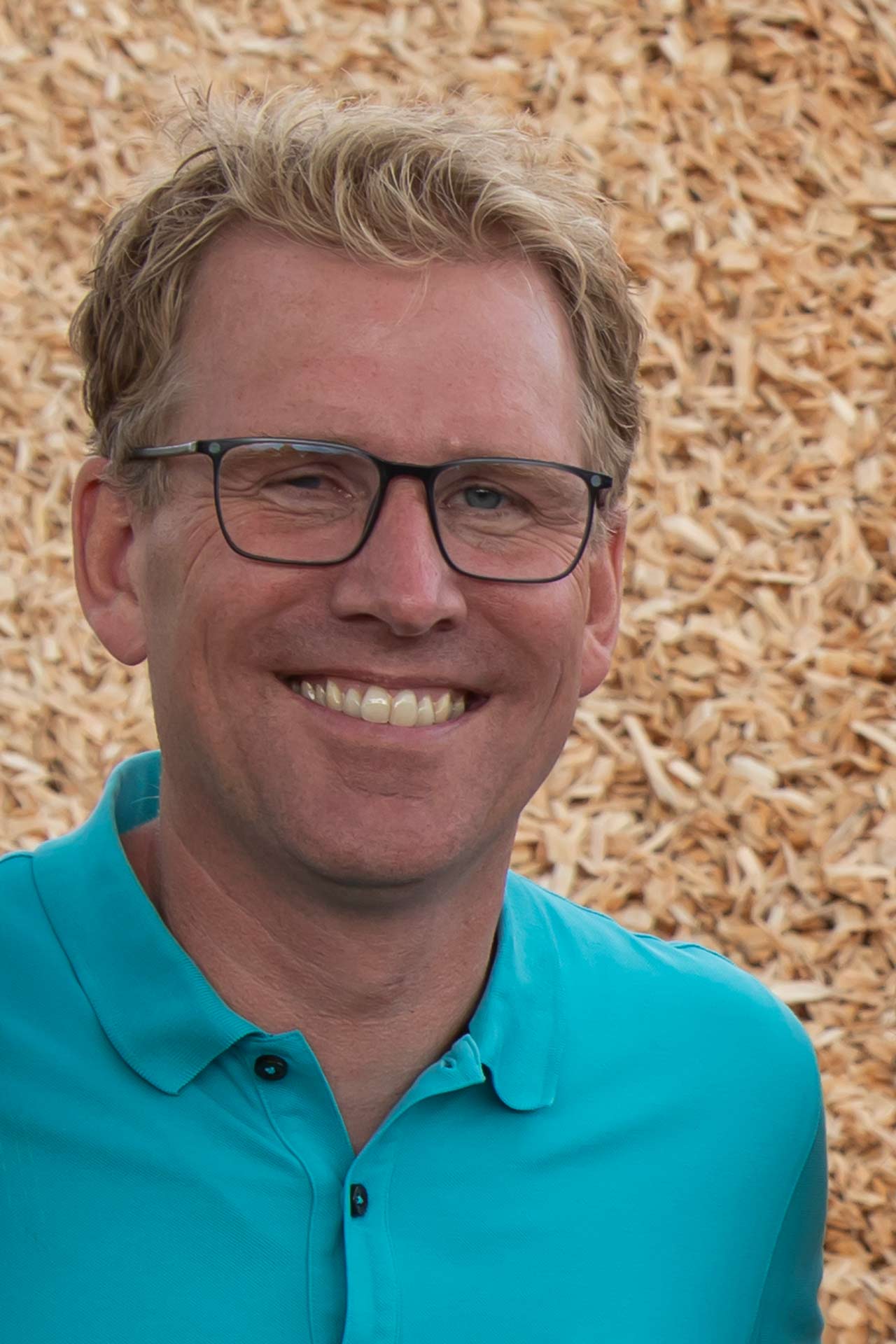 Holz-Ruser-Bewerbung-Stellenanzeigen-Jobs-Ansprechpartner-Henning-Ruser